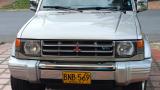 Mitsubishi Montero 2004